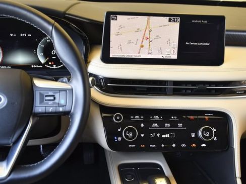 Used 2025 INFINITI QX60 Sensory w/ Vision Package AWD/4WD image 11