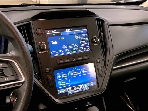 Certified 2025 Subaru Impreza 2.0i image 7