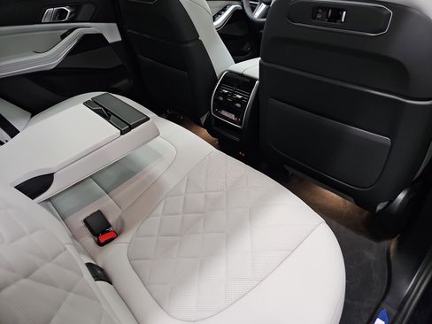 New 2026 BMW X5 xDrive50e w/ M Sport Package AWD/4WD image 11