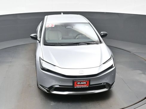 Used 2025 Toyota Prius XLE AWD/4WD image 36