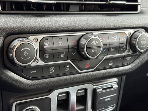 New 2026 Jeep Wrangler Sport AWD/4WD image 19