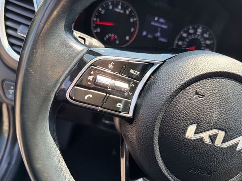 Used 2023 Kia Seltos S AWD/4WD image 14