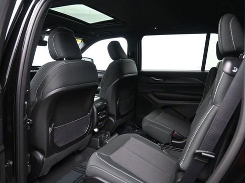 New 2026 Jeep Grand Cherokee L 4WD image 30