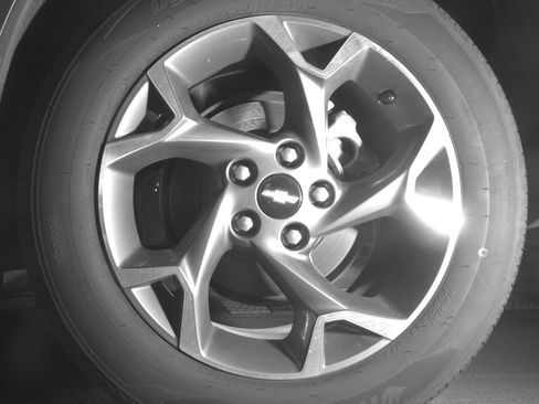 Used 2025 Chevrolet Trax LT FWD image 14
