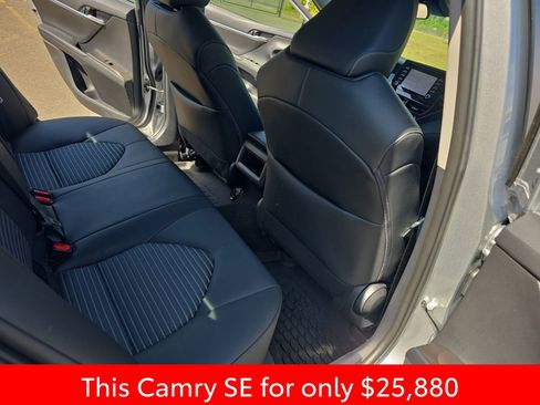 Used 2024 Toyota Camry SE image 17
