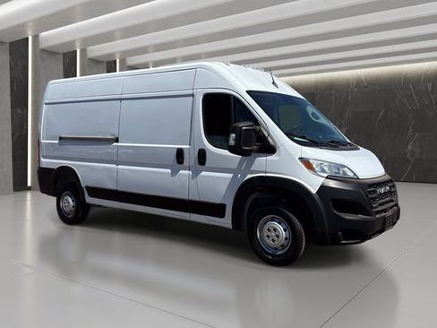 Used 2023 RAM ProMaster 2500 FWD image 8