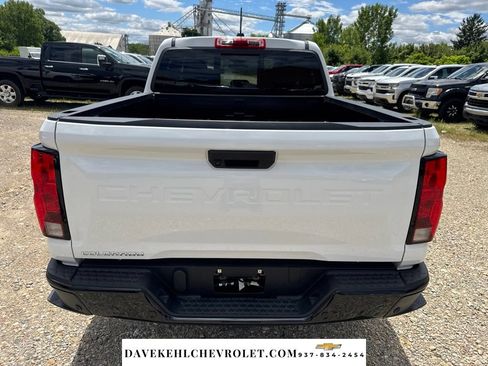 Used 2026 Chevrolet Colorado W/T AWD/4WD image 38