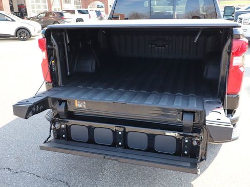 Used 2025 Chevrolet Silverado 1500 High Country w/ High Country Premium Package image 38