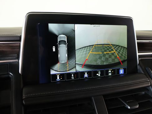 Used 2023 Chevrolet Tahoe LT w/ Luxury Package AWD/4WD image 6