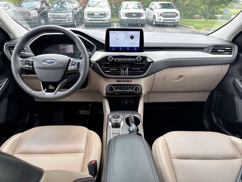 Used 2022 Ford Escape SEL AWD/4WD image 10
