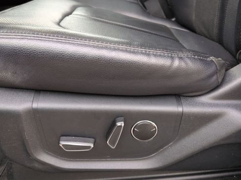 Used 2021 Ford Expedition Max Limited image 17