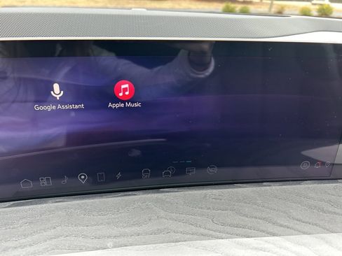 Used 2025 Cadillac Escalade IQ Luxury 2 w/ LPO, Premium Carpet Package image 31