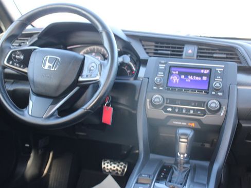 Used 2018 Honda Civic Sport image 21