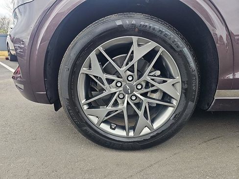 Used 2022 Genesis GV70 2.5T w/ Advanced Package image 10