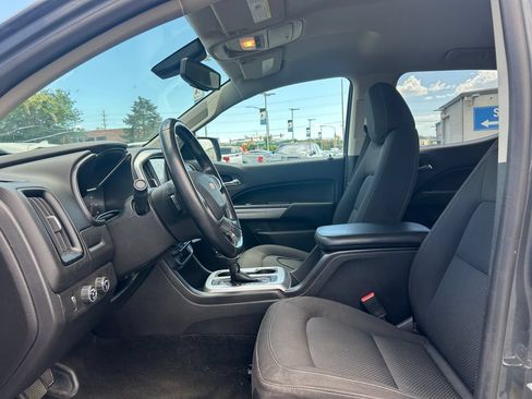 Used 2017 Chevrolet Colorado LT w/ LT Convenience Package AWD/4WD image 23