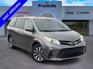 Used 2020 Toyota Sienna LE w/ LE Preferred Package video 1