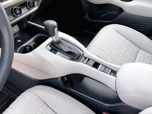 New 2026 Honda HR-V LX image 7