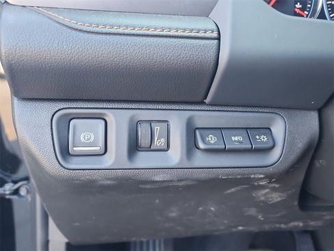 Used 2023 GMC Acadia AT4 w/ Technology Package image 19