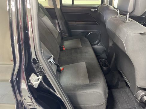 Used 2015 Jeep Patriot Latitude image 20