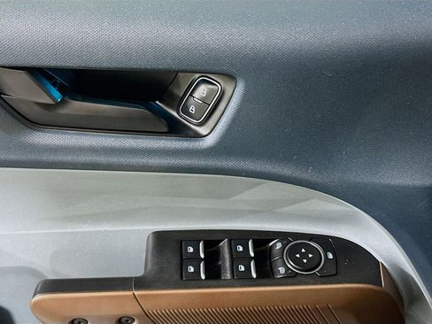 Used 2023 Ford Maverick Lariat image 15