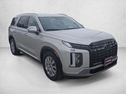 Used 2025 Hyundai Palisade SEL image 3