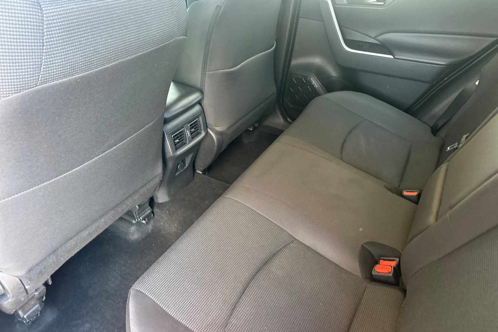 Certified 2023 Toyota RAV4 LE AWD/4WD image 15