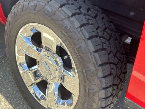 Used 2018 Chevrolet Silverado 1500 LTZ w/ Sport Package image 6