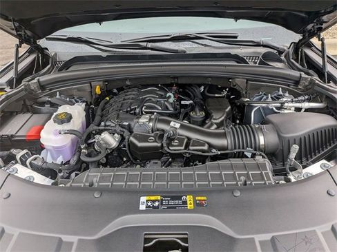 New 2025 Jeep Grand Cherokee Altitude image 32