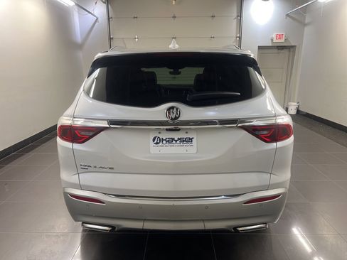 Used 2023 Buick Enclave Premium w/ Experience Buick Package image 5