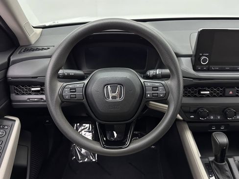 Used 2025 Honda Accord SE image 26