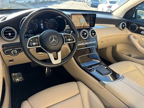 Used 2022 Mercedes-Benz GLC 300 w/ Premium Package Lite image 22