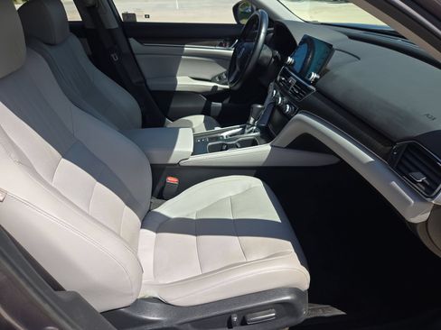 Used 2018 Honda Accord EX-L image 31