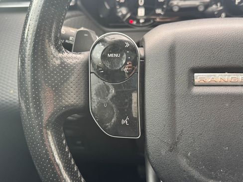 Used 2018 Land Rover Range Rover Velar S image 22