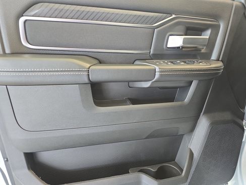 New 2025 RAM 2500 Big Horn AWD/4WD image 13