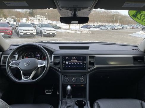 Used 2021 Volkswagen Atlas SE w/ Panoramic Sunroof Package image 18
