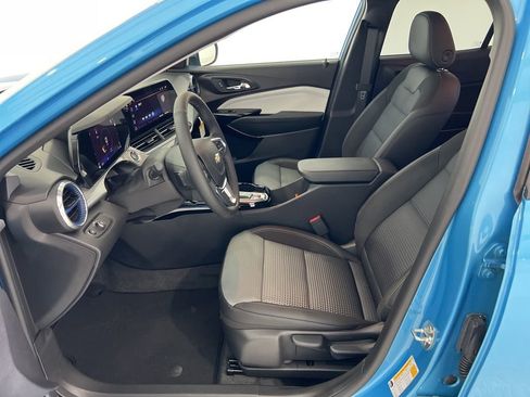 New 2026 Chevrolet Trax LT w/ Driver Confidence Package image 17