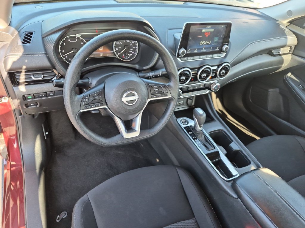 Used 2025 Nissan Sentra SV FWD image 10