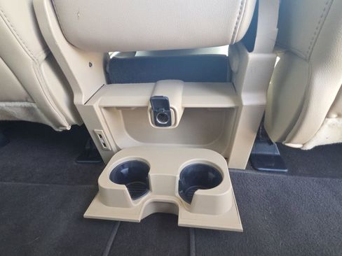 Used 2018 Ford F150 Lariat w/ Trailer Tow Package image 17