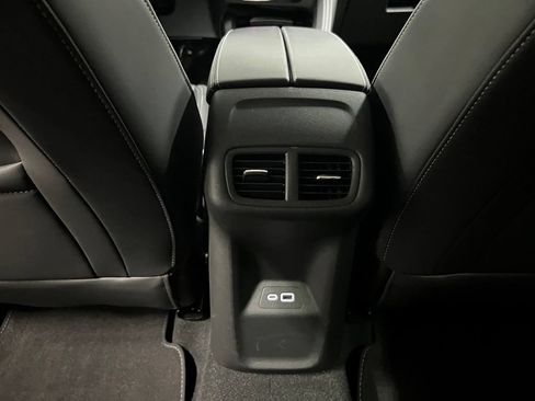 Used 2023 Buick Envision Essence AWD/4WD image 33