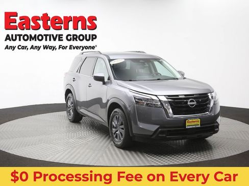 Used 2022 Nissan Pathfinder SV AWD/4WD image 53
