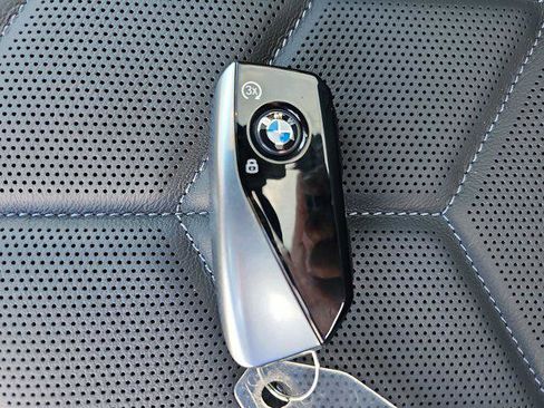 New 2025 BMW i7 eDrive50 image 37