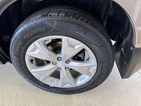 Used 2016 Subaru Forester 2.5i w/ Alloy Wheel Package AWD/4WD image 36