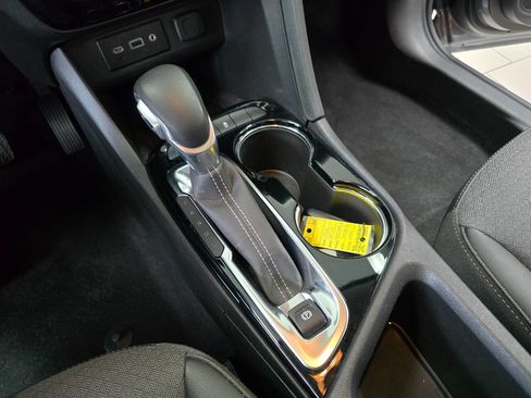 Used 2023 Buick Encore GX Select w/ Safety Package II image 35