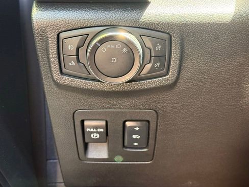 Used 2018 Ford F150 XLT w/ Equipment Group 302A Luxury AWD/4WD image 10