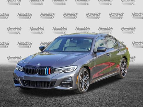 Used 2021 BMW 330e w/ M Sport Package RWD image 5