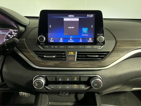 Certified 2025 Nissan Altima 2.5 SV image 11