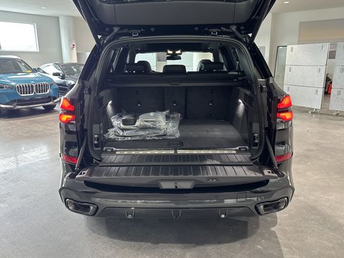 New 2026 BMW X5 xDrive50e image 12