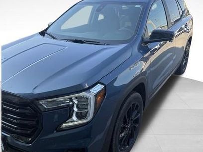 Used 2024 GMC Terrain SLE w/ Driver Convenience Package