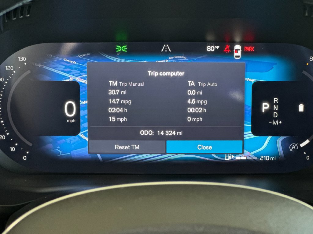 Certified 2026 Volvo XC60 B5 Plus AWD/4WD image 27