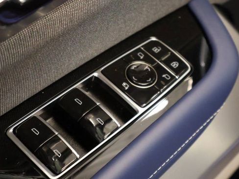 New 2026 Cadillac Vistiq Premium Luxury image 9